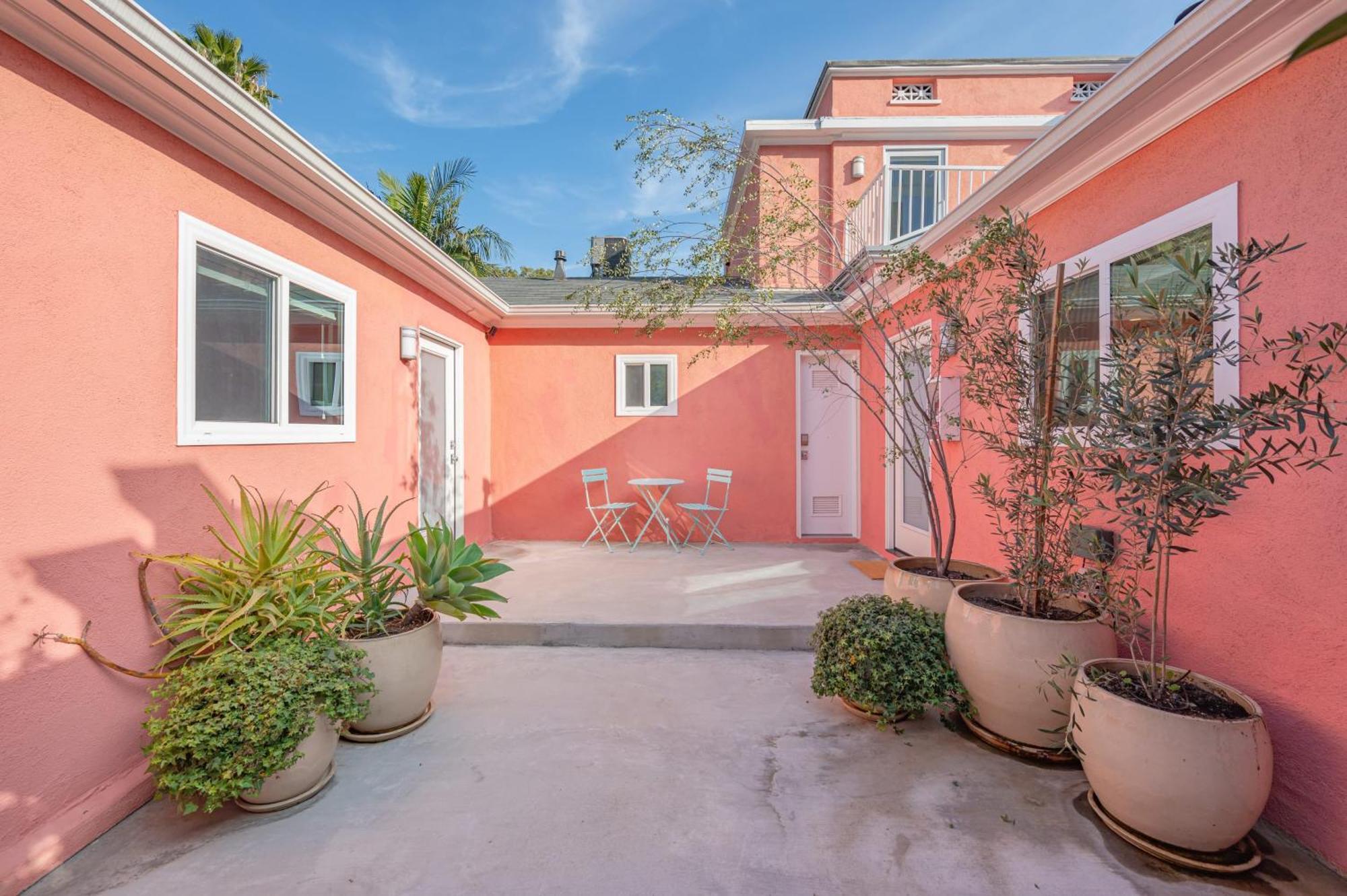 Art Deco By Avantstay 1920S Remodeled Bungalow Open Layout Courtyard ロサンゼルス エクステリア 写真