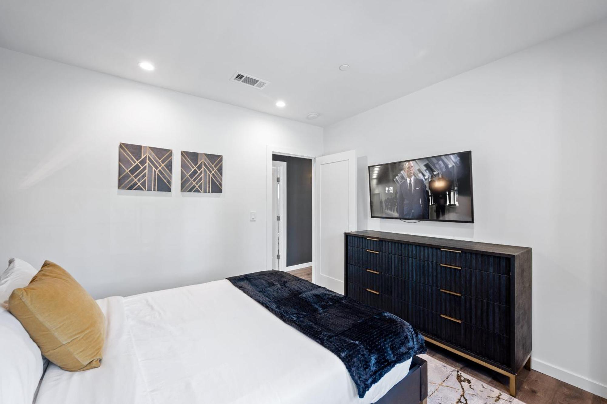 Art Deco By Avantstay 1920S Remodeled Bungalow Open Layout Courtyard ロサンゼルス エクステリア 写真